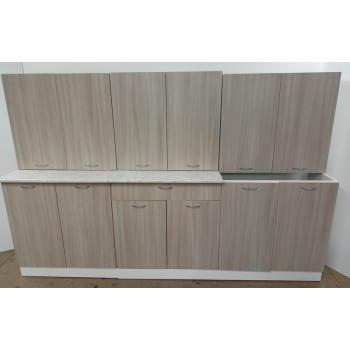 Кухня  2,4 метра